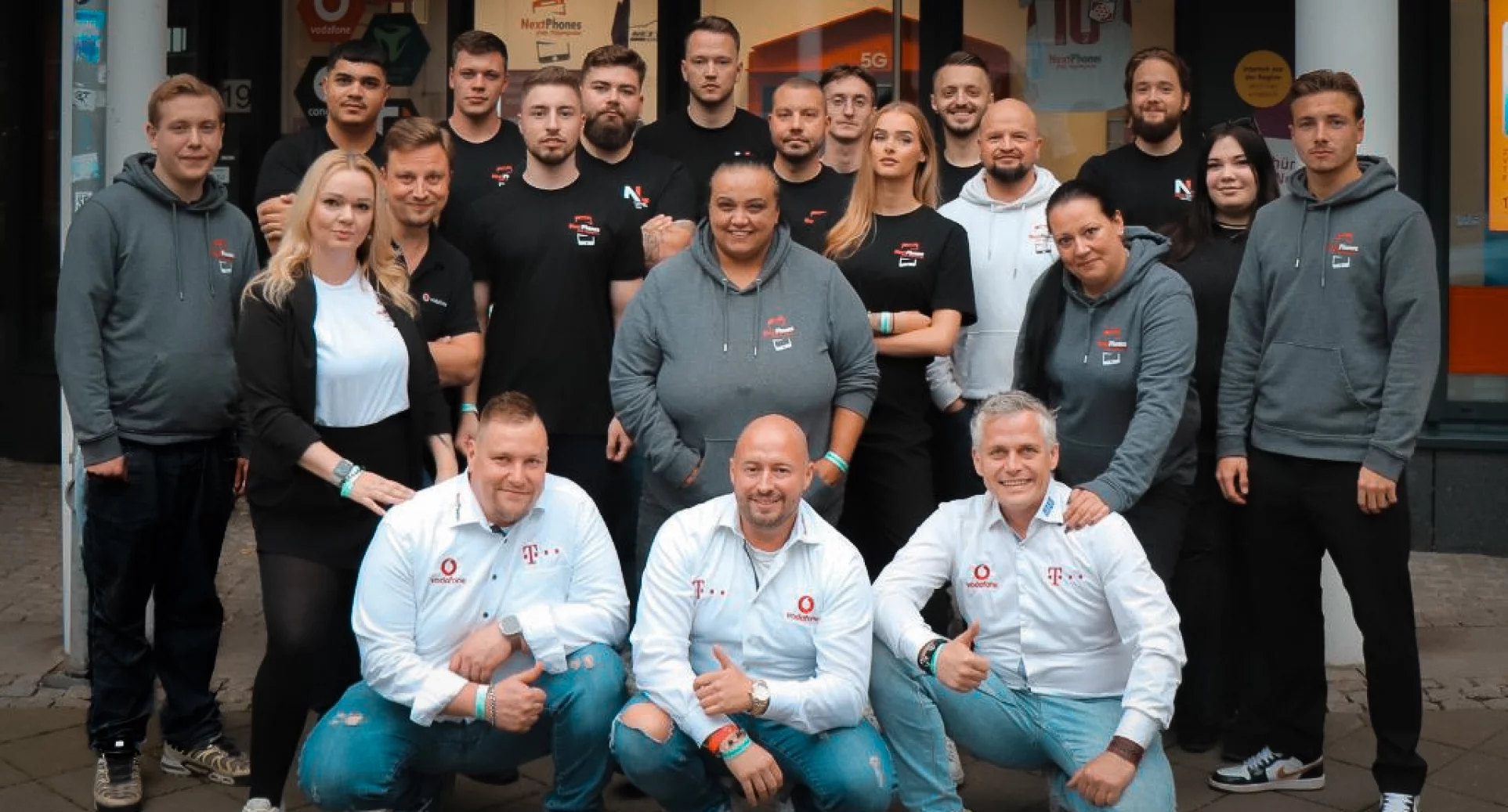 Das Team der NextPhones Group